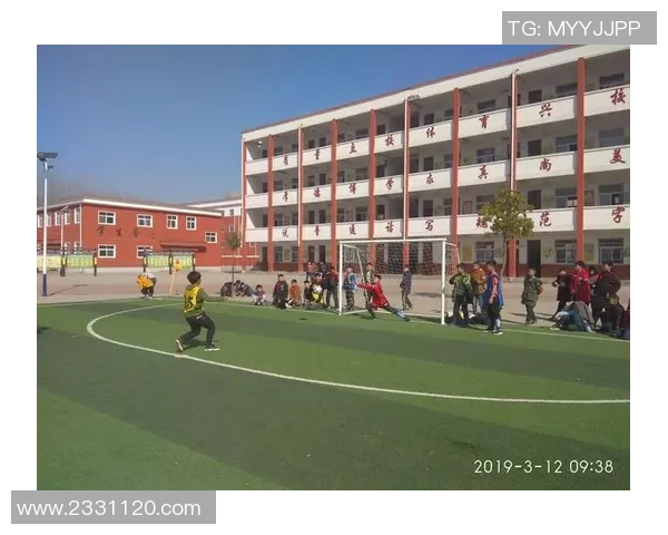 成都足球队逆袭之路的真实故事与奋斗精神全景纪实 成都足球队逆袭之路的真实故事与奋斗精神全景纪实