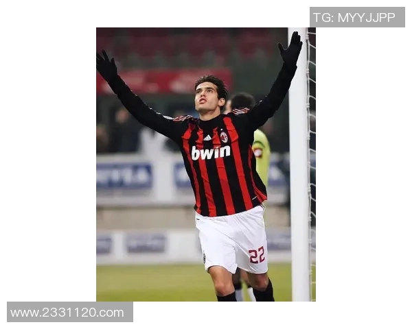 足球明星卡卡的日常生活揭秘与训练背后的故事分享