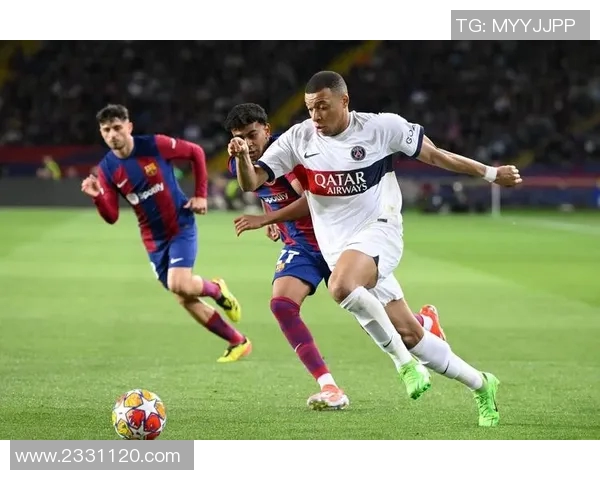 足球明星与摔角的激情碰撞高清壁纸尽享运动魅力与视觉盛宴 足球明星与摔角的激情碰撞高清壁纸尽享运动魅力与视觉盛宴