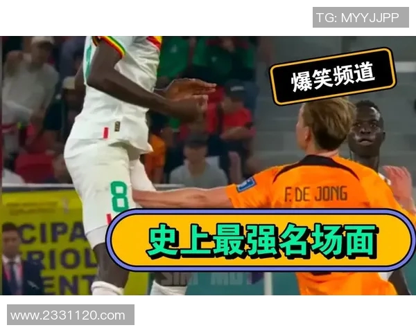 足球明星搞笑瞬间大盘点让你笑到停不下来的视频合集