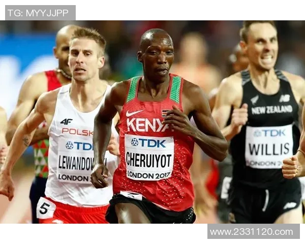 武汉足球队以99分领跑精英赛积分榜展现强大实力