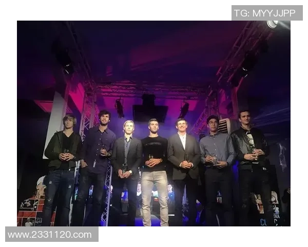 重庆网球队与杭州网球队赛后状态分析与复盘探讨 重庆网球队与杭州网球队赛后状态分析与复盘探讨