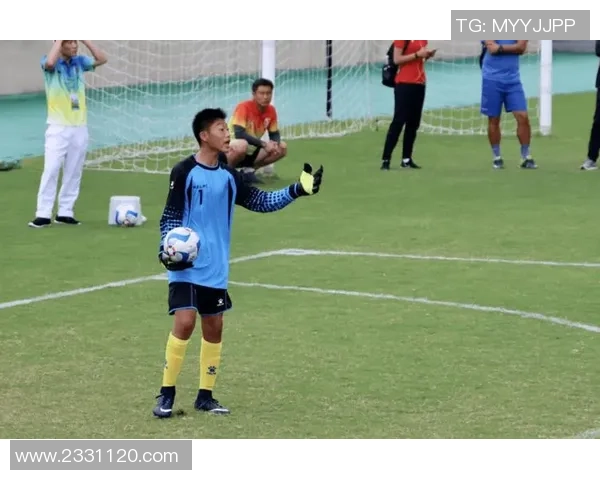 台湾足球明星走进我家分享成长故事与足球梦想