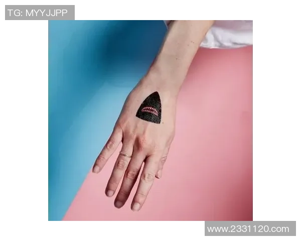 足球明星纹身大比拼谁是纹身艺术的忠实粉丝 足球明星纹身大比拼谁是纹身艺术的忠实粉丝